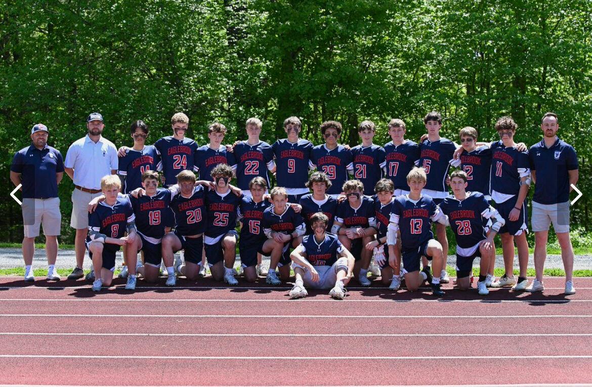 Briggs with his Eaglebrook lacrosse team